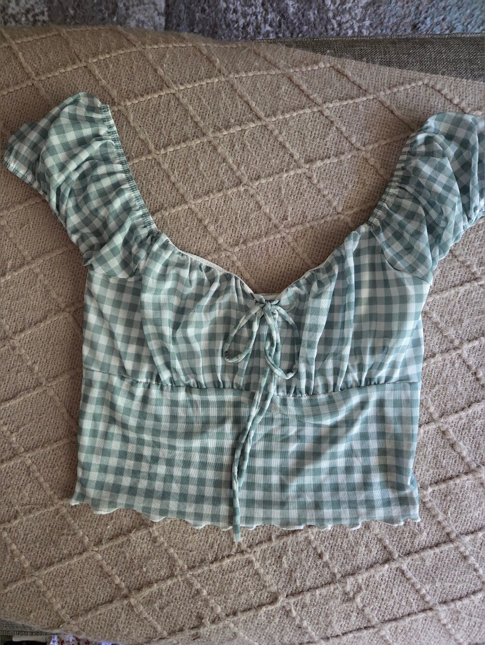 Checked Tie-Front Ruffle Sleeve Crop Top - Light Green